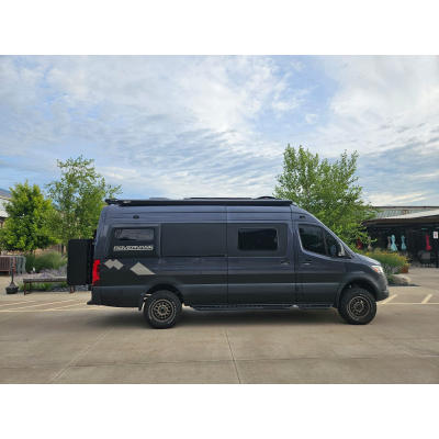 Aluminium Dachgepäckträger für Mercedes Sprinter 907 L3 - mattschwarz - von Rover Vans