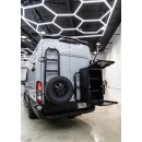 Heckleiter mit Reserveradhalter für Ford Transit MK8 ab 2014 - FWD, RWD oder 4x4 - Fahrerseite - mattschwarz - für Scharniere 180° und 270°